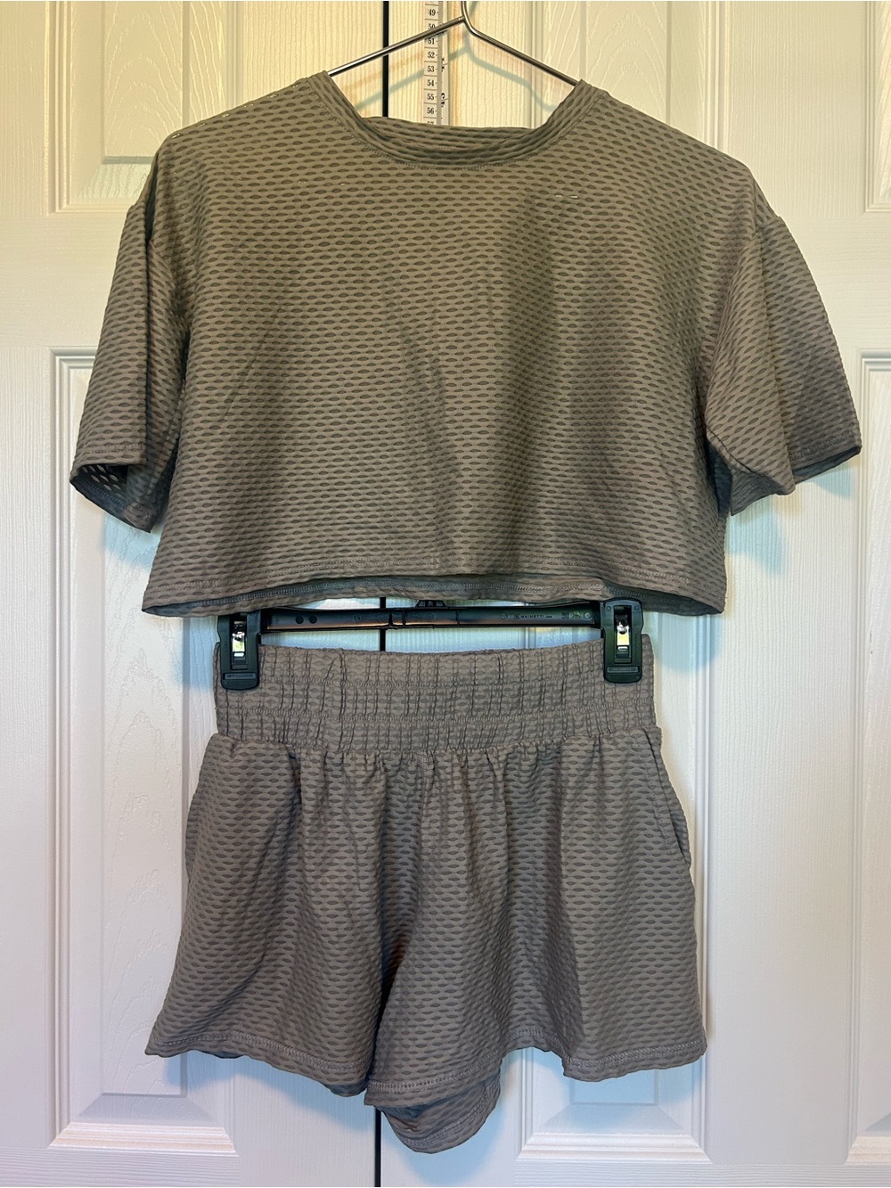 Noli Liquid Mesh 2 Piece Set Crop Tee and Swift Short - Stone, size S